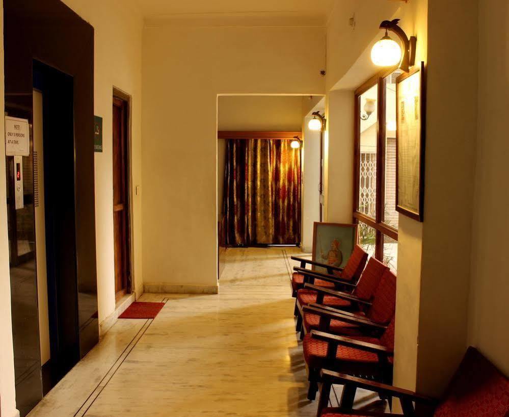 Oyo 1159 Hotel Chandra Prakash Udaipur Kültér fotó