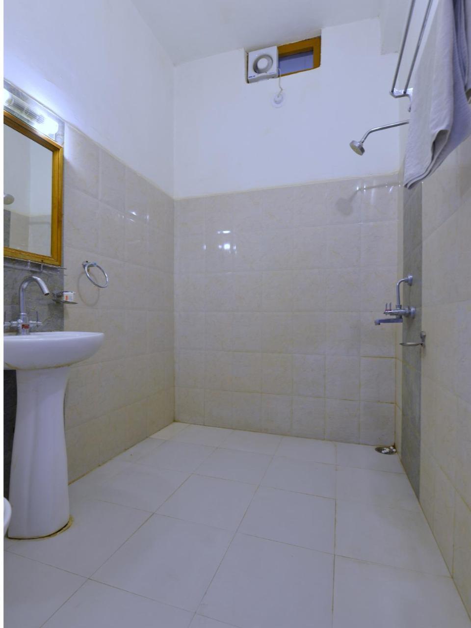 Oyo 1159 Hotel Chandra Prakash Udaipur Kültér fotó