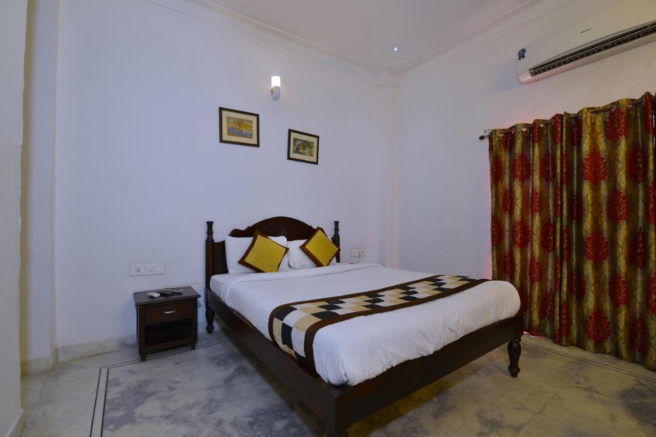 Oyo 1159 Hotel Chandra Prakash Udaipur Kültér fotó